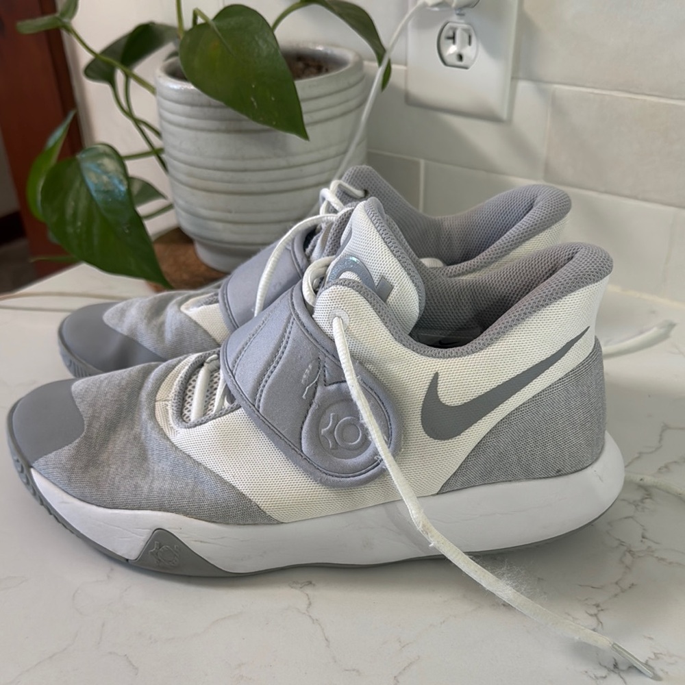 KD